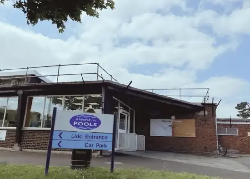 Entrance to Aldershot Lido